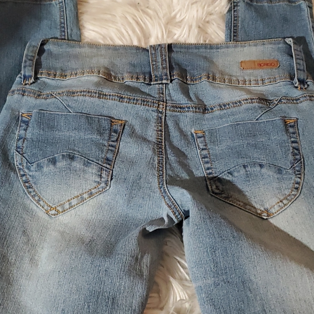 🧿🧿Bongo Jeans Size 7 Triple Button Subtle Rips🧿🧿 - Picture 4 of 4